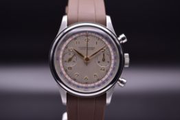 Ulysse Nardin Locle Suisse Oversize Chronograph Original Two-Tone Dial C.1945 Wristwatch Valjoux 22