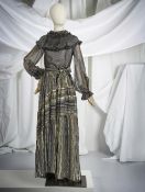 Saint Laurent Rive Gauche, collection Prêt-à-Porter, circa 1978/1980. Ensemble du soir ...