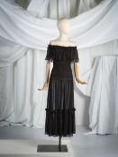 Saint Laurent Rive Gauche, collection Prêt à Porter, Printemps-Eté 1977. Robe de c...