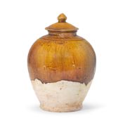 AN AMBER-GLAZED POTTERY JAR AND COVER Tang Dynasty (2)