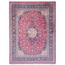 A large Kashan carpet Central Persia 293cm x 396cm.