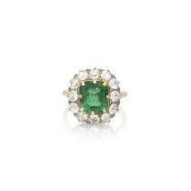EMERALD AND DIAMOND CLUSTER RING