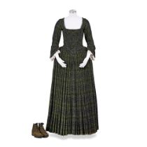 Claire's tartan corseted dress Season 1, Episode 12, 'Lallybroch' 2