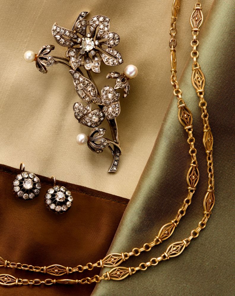 Weekly: Antique Jewelry