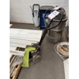 2,500kg Pneumatic Pallet Truck