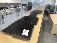 20 x Desktop Computer Monitors