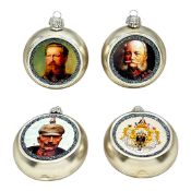 Konvolut 4 patriotische Weihnachtskugeln, Mittelmächte I. Weltkrieg, 2. H. 20. Jhd.