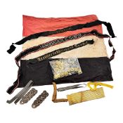 Marine-Nachlass Kaiserl. Marine/Kriegsmarine: Mützenbänder, Knöpfe, Fahne, Uniformteile