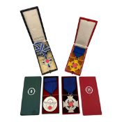 III. Reich 4 Auszeichnungen im Etui, Mutterkreuz, Polizei und Treudienst