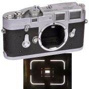 Leica M3 mit Sucher für beidäugiges Sehen, um 1962