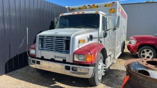 1995 International 4700LP Heavy Duty Service Truck