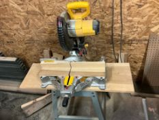 DeWalt DWS713 10" Compound Miter Saw with Stand