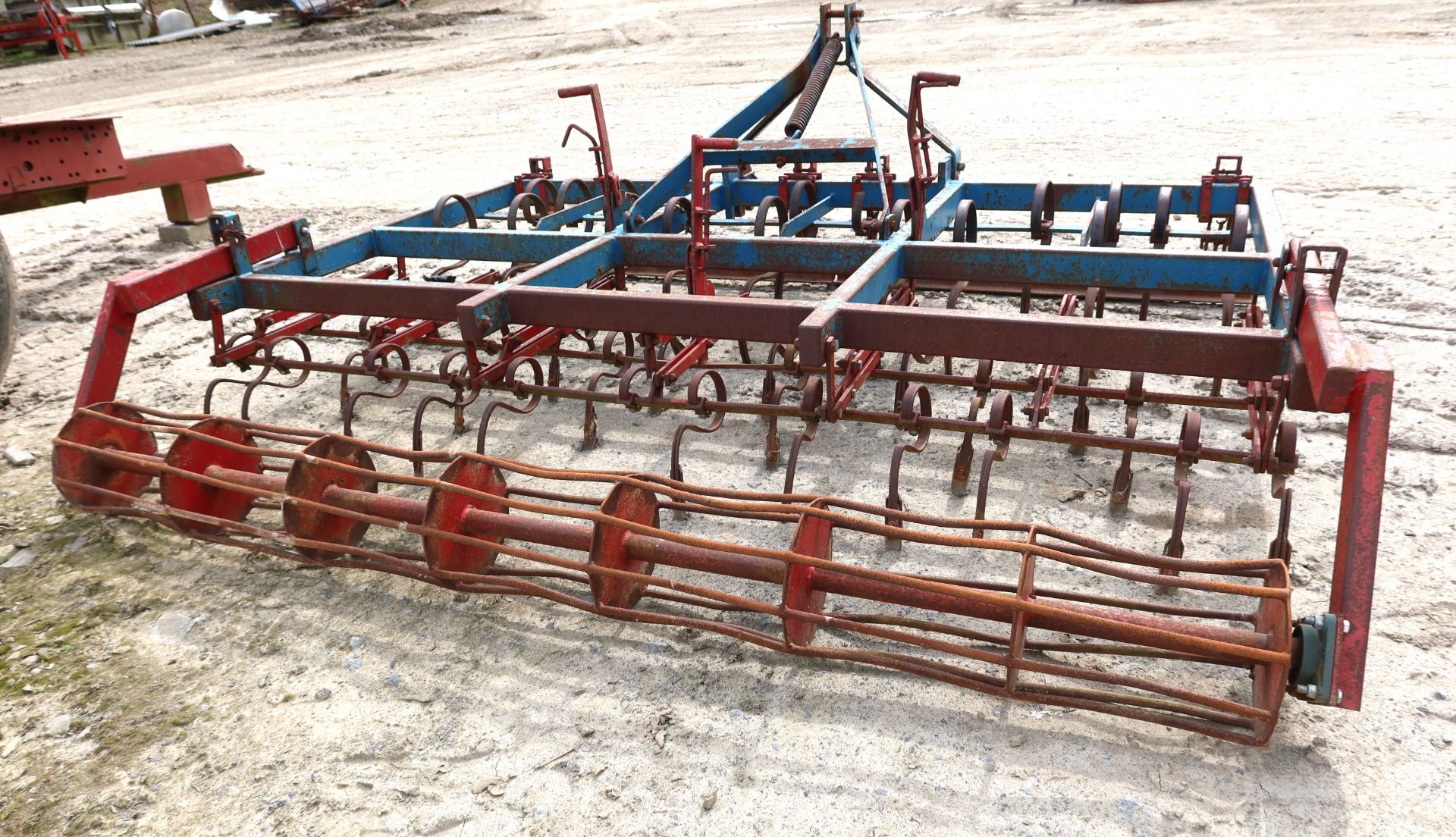 Metal framed spring tine cultivator with crumbler, 9' width. - Image 3 of 3