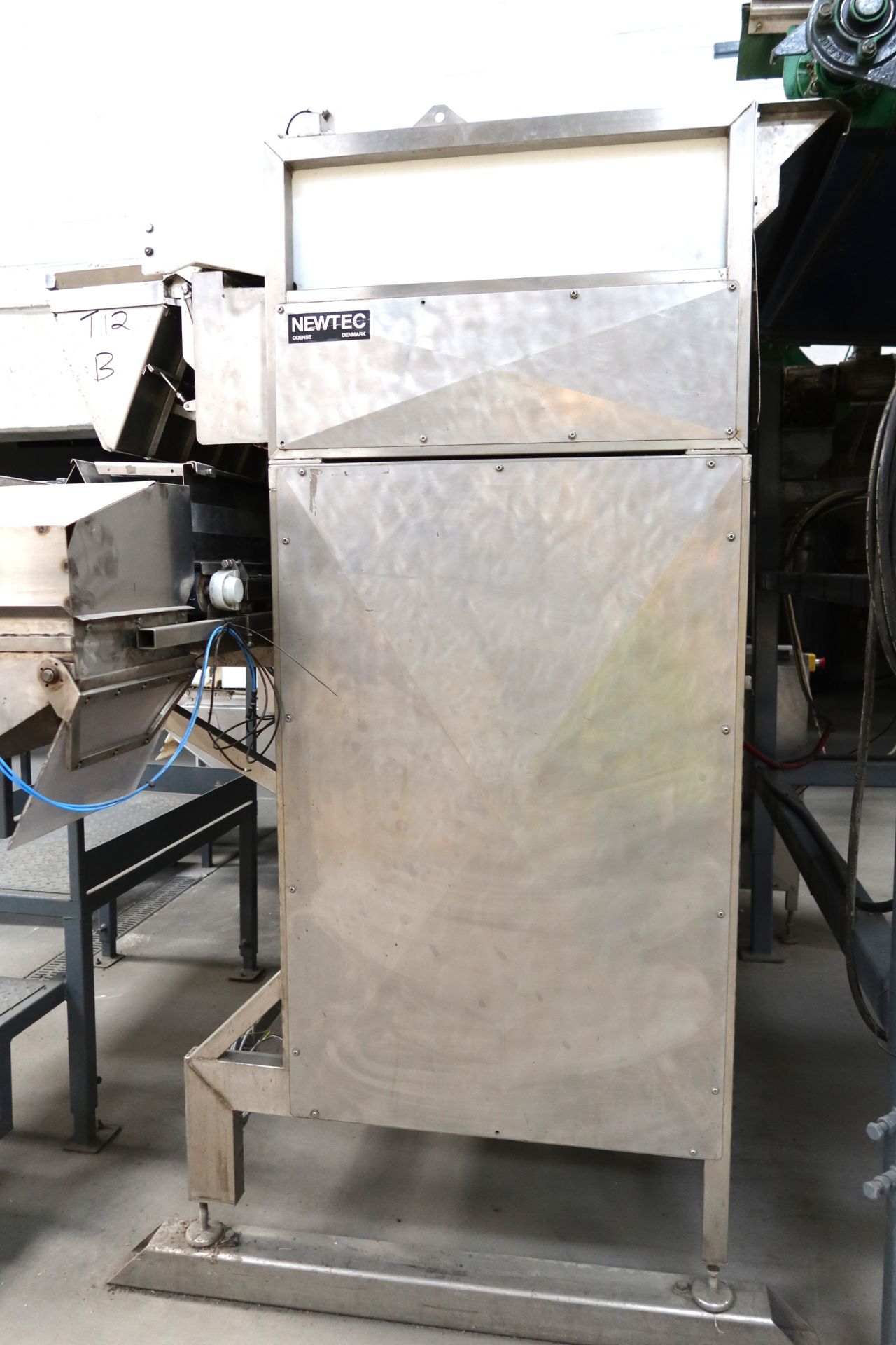 2016, Newtec DG 20 Series, 12 Head Multi Weigher, Type: 2012 DG, No: 11922. This lot is subject to - Image 3 of 4