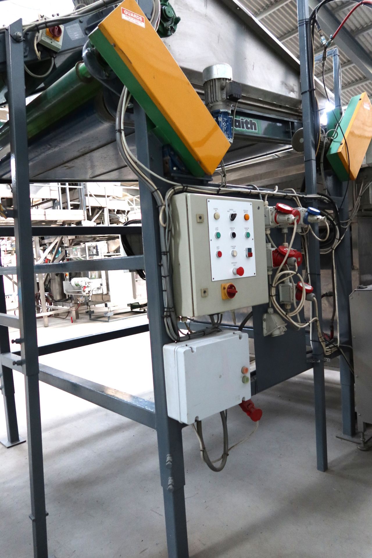 Haith Rise and Fall Even Flow Hopper with Sensors, Controls on Metal Stand. This lot is subject to - Image 3 of 5