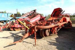 Grimme Continental 83 Veg / Potato Harvester, 1.5m belt width, side loading conveyor, hydraulic