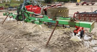 2011, Jones Engineering green dual purpose band and wheeling sprayer. Triple bed with hydraulic