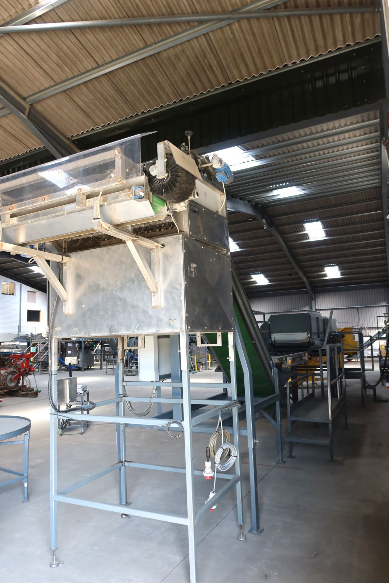 2008, Newtec s/steel system weigher, Type: 2009A, metal framed elevated cleated conveyor 0.53m - Image 4 of 6