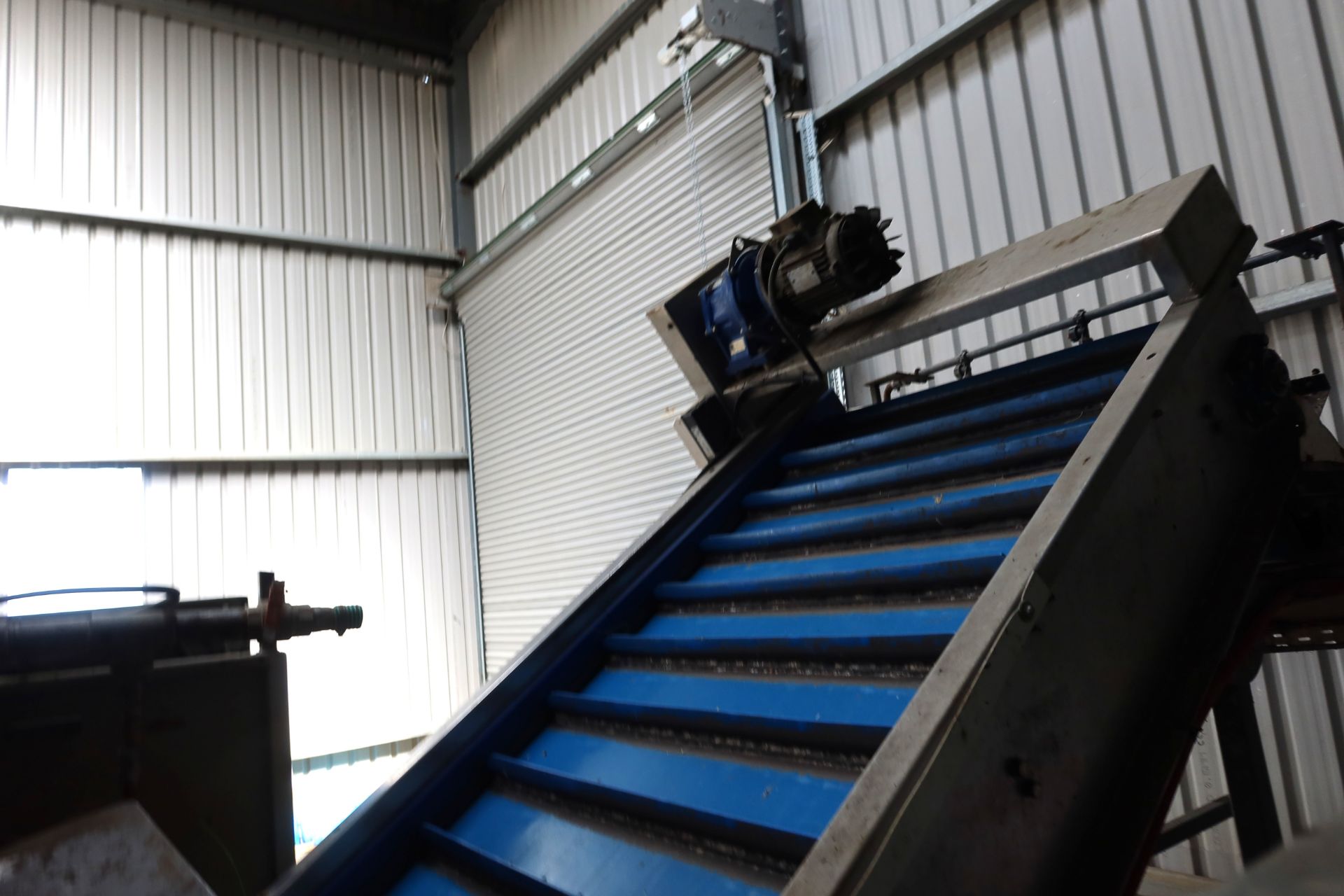Tong Peal Hydro Cooler for fruit and vegetables, with wide belt web conveyor, 2014, DC s/steel - Image 8 of 14