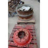 Set of two wheels (28 or 38), 2 x sets of two wheel centres.