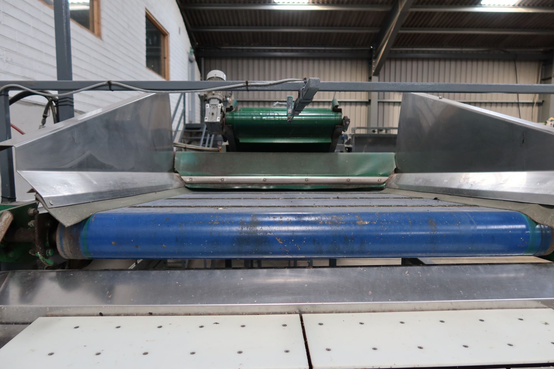 Haith Rise and Fall Even Flow Hopper with Sensors, Controls on Metal Stand. This lot is subject to - Image 4 of 5