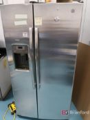 GE Side by Side Fridge Model GSS25LSLKCSS