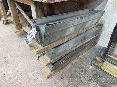 CUSTOM FOLDING SAWHORSES