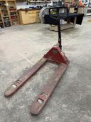 DAYTON PORT. HYD. PALLET JACK, 5.500# CAP.