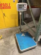 ADAM PORT. CFC-330A PLATFORM SCALE, 330# MAX.