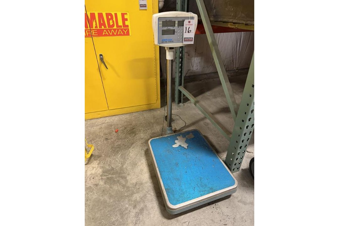 ADAM PORT. CFC-330A PLATFORM SCALE, 330# MAX.