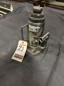 KOBALT HYD. BOTTLE JACK, 12-TON CAP.