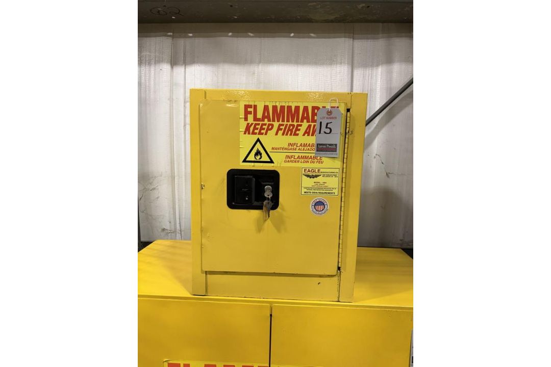EAGLE 18" METAL FLAMEPROOF CAB.