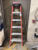 WERNER 6' FIBERGLASS STEPLADDER