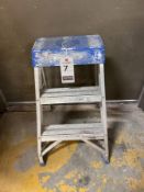 WERNER 2' ALUM. STEPLADDER
