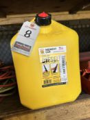 MIDWEST 5 GAL. POLY. GAS CAN