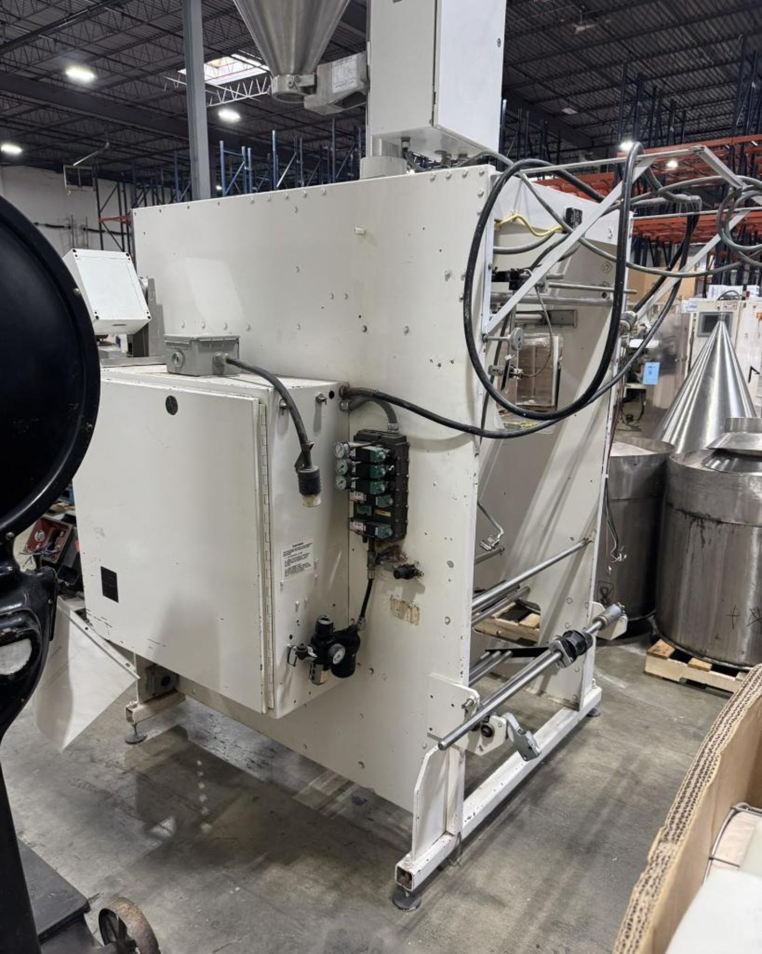 Mable Form Hopper KeyPak Vertical Form Fill and Seal Machine. With Mateer Filler, Hopper ...