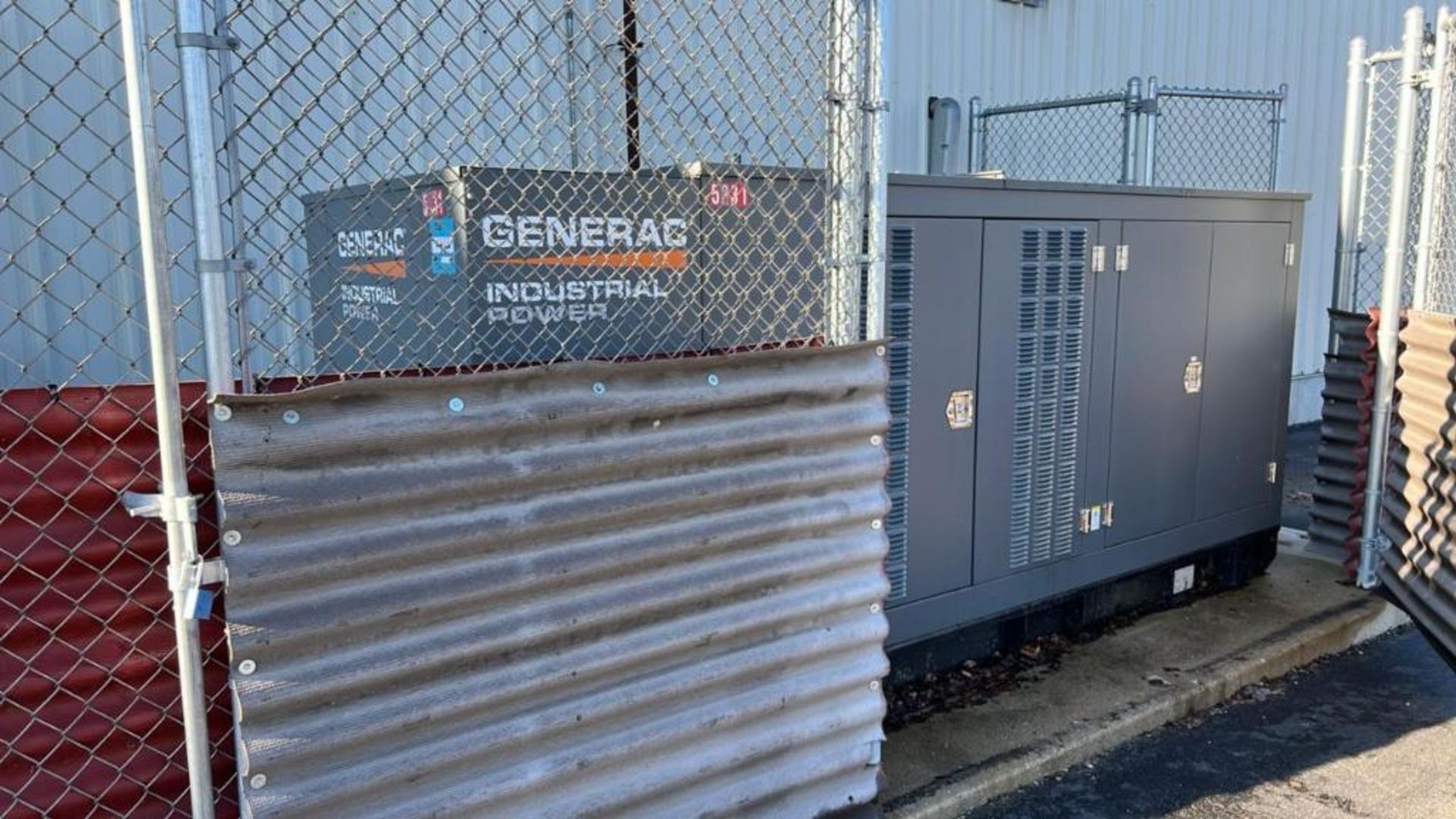 Generac SG200 200kW 3-Phase Industrial Standby Generator Set, S/N ...