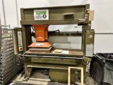 Hydraulic Swing-Arm Clicker/Die-Cutting Press, 4 HP, 220V/3-Phase