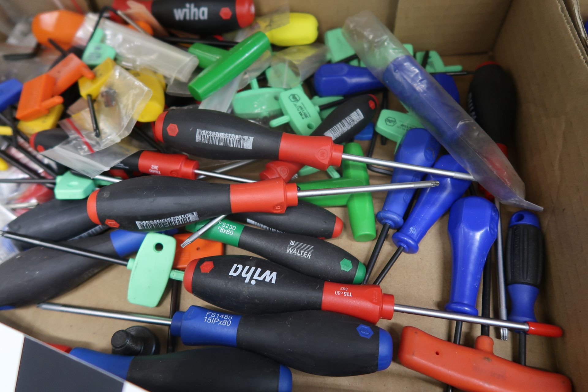 Torx Wrenches (SOLD AS-IS - NO WARRANTY) - Image 4 of 4