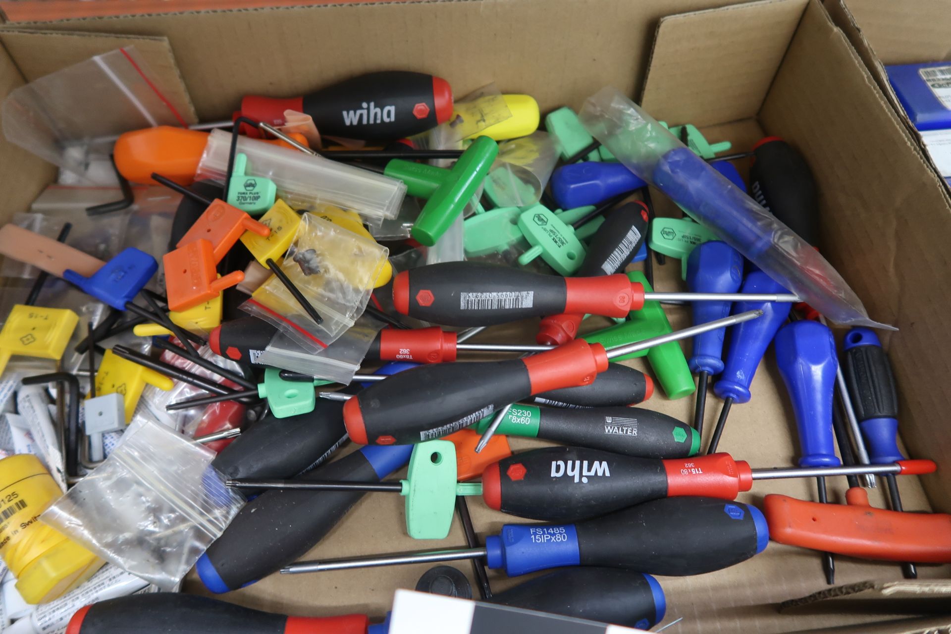 Torx Wrenches (SOLD AS-IS - NO WARRANTY) - Image 2 of 4