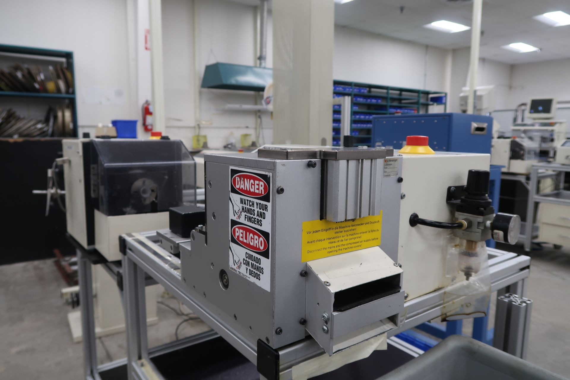 Schleuiger Universal Automatic Cutter Mod. OC3950 Schleuiger Jacket striping Machine Mod. 8300 - Image 6 of 26