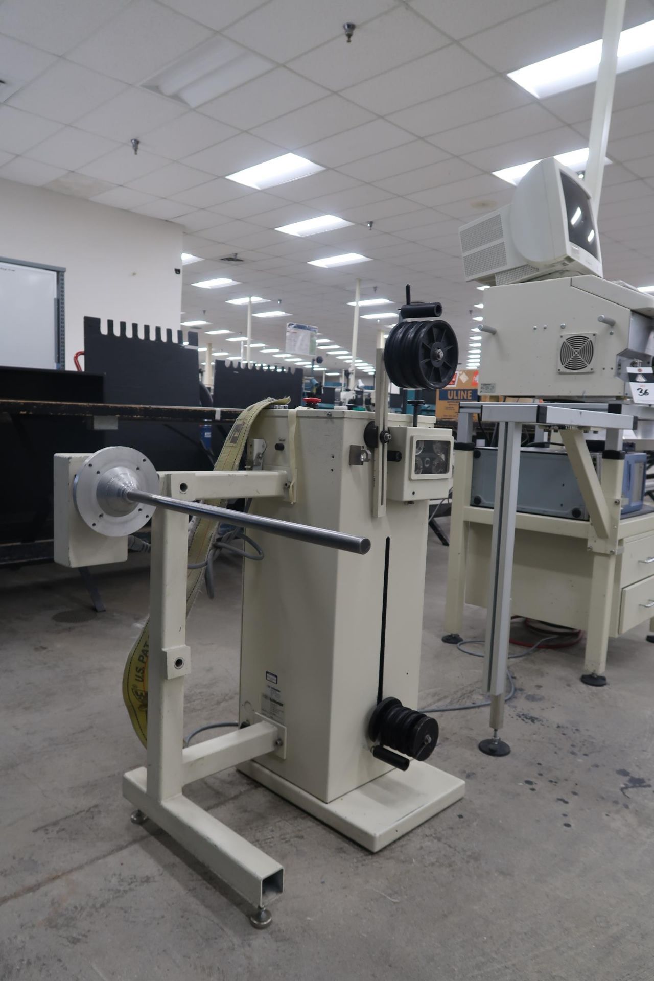 Schleuiger 9500 Power Strip w/Wire Stacke and Schleuiger PreFeeder 2000 Coil Drive (SOLD AS-IS - - Image 15 of 29