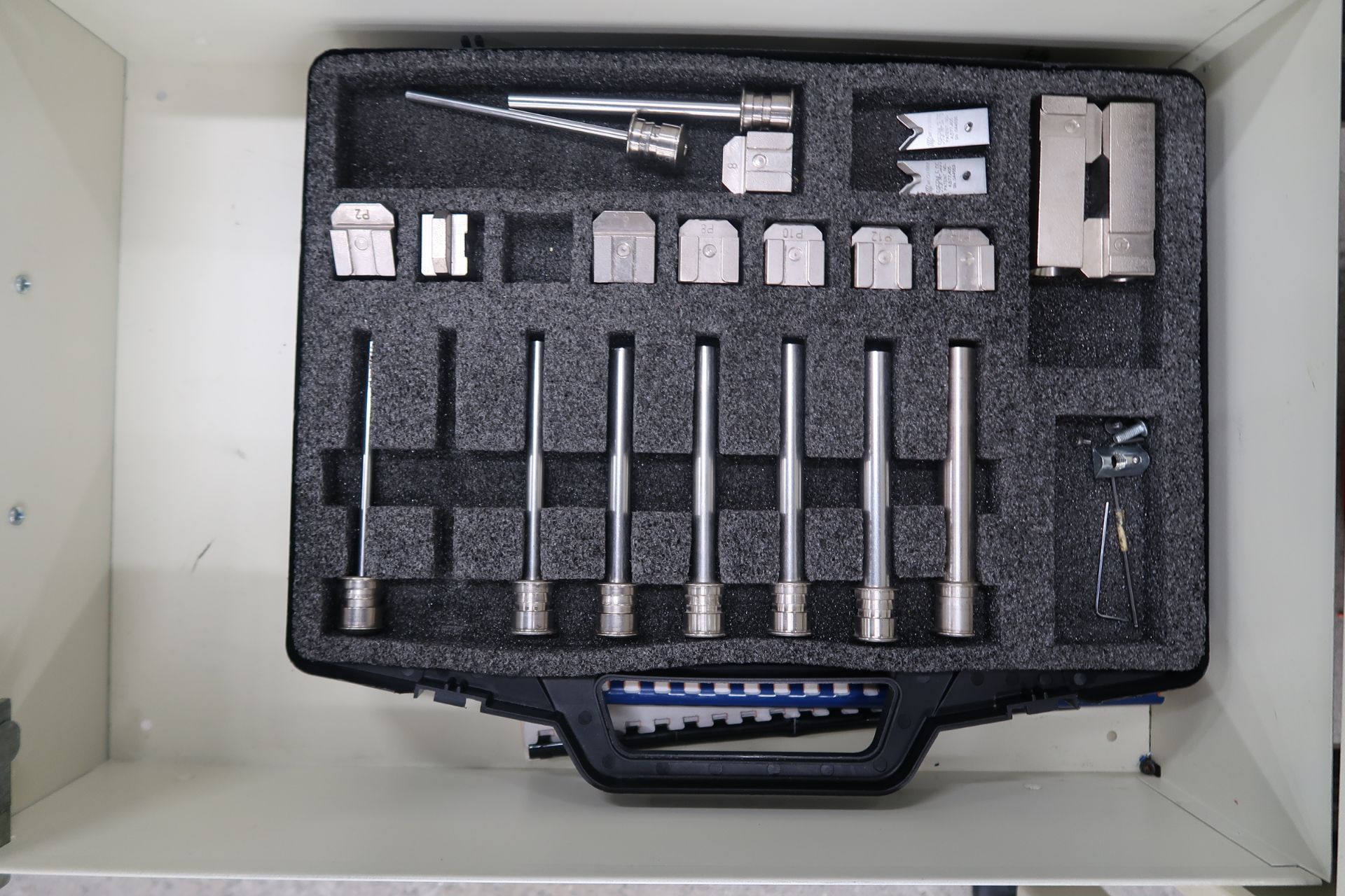 Schleuiger 9500 Power Strip w/Wire Stacke and Schleuiger PreFeeder 2000 Coil Drive (SOLD AS-IS - - Image 10 of 29