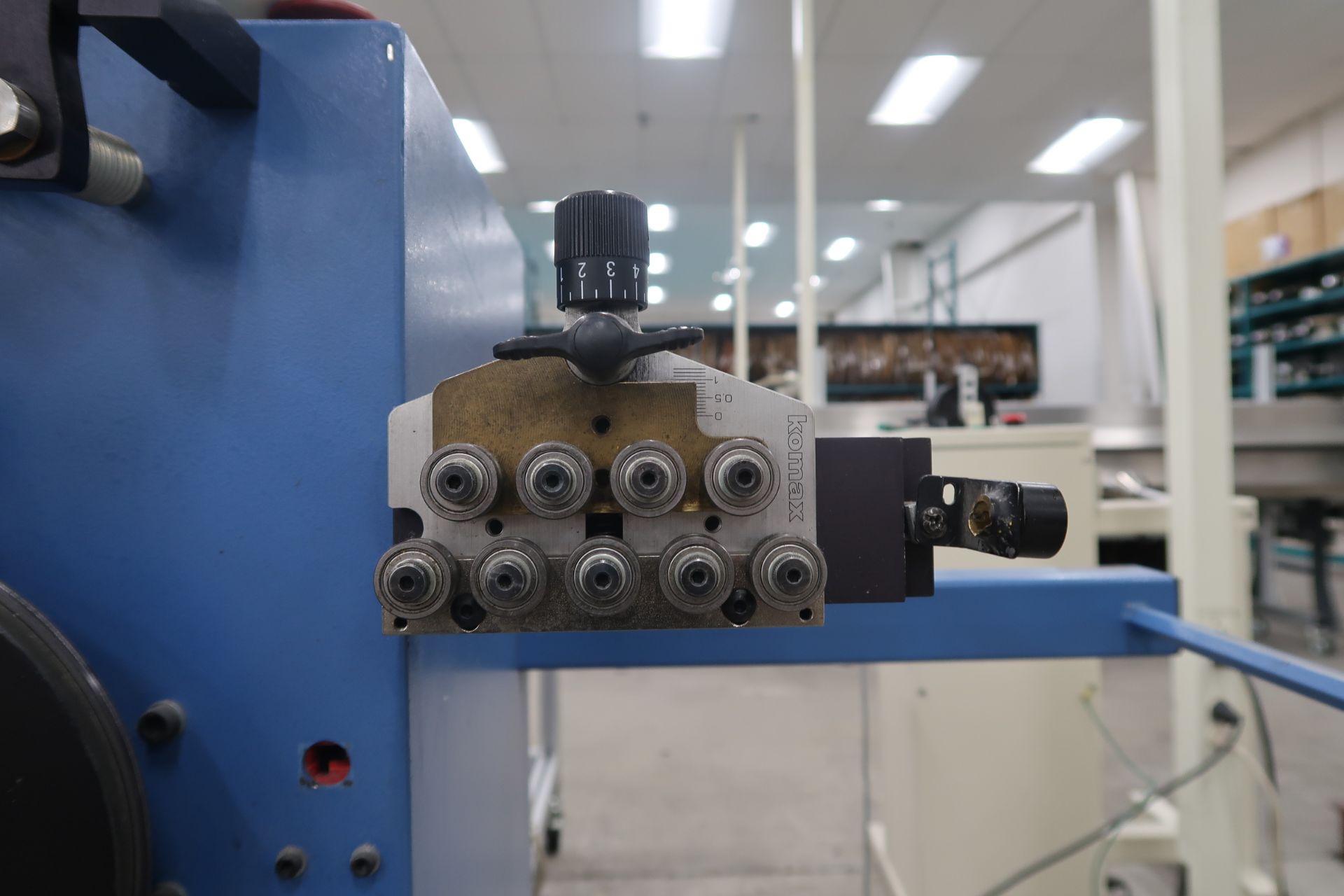 Komax 34 Wire Cut and Strip Machine S/s/n 31084 Komax 125R Feeder (SOLD AS-IS - NO WARRANTY) - Image 9 of 13