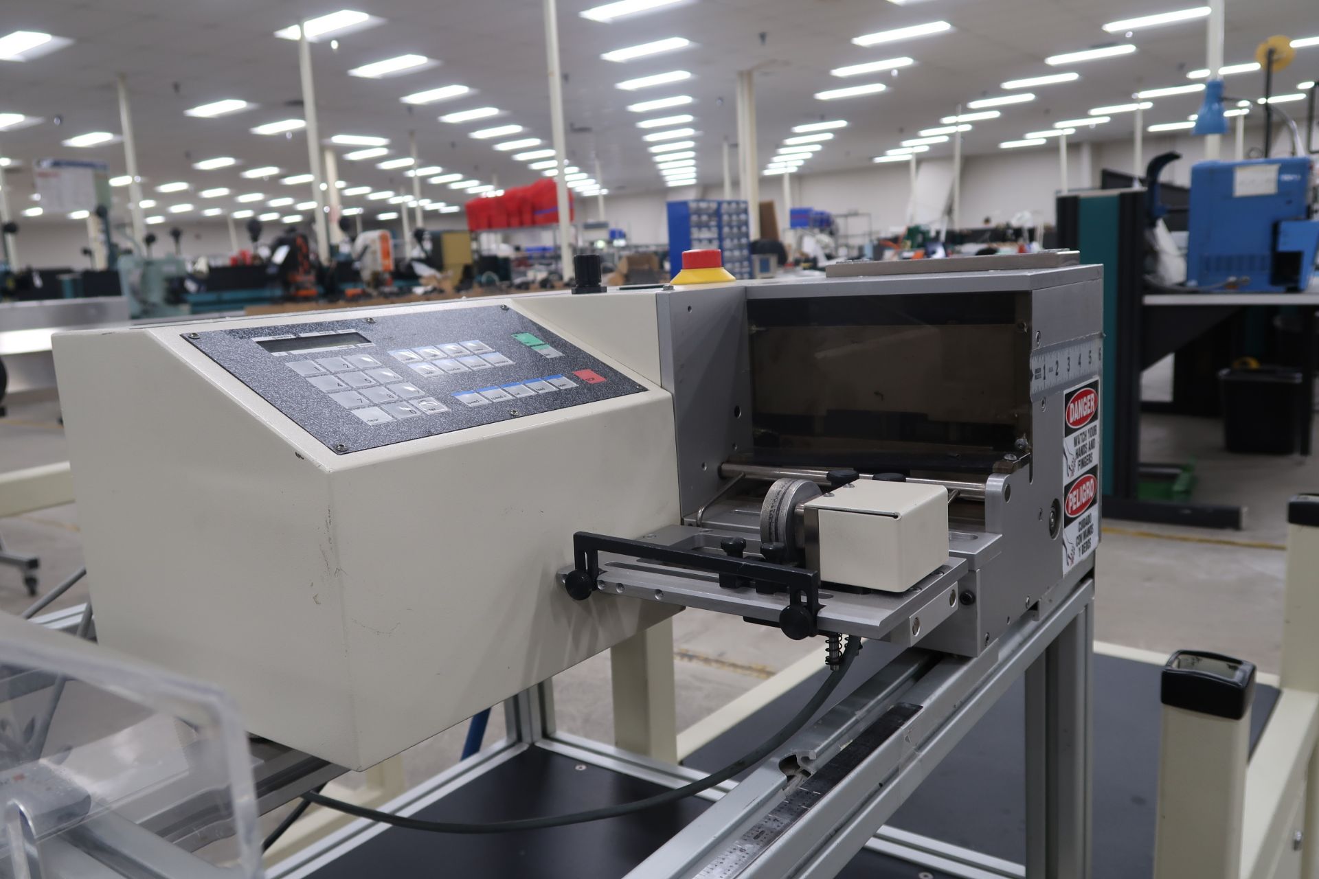 Schleuiger Universal Automatic Cutter Mod. OC3950 Schleuiger Jacket striping Machine Mod. 8300 - Image 6 of 26