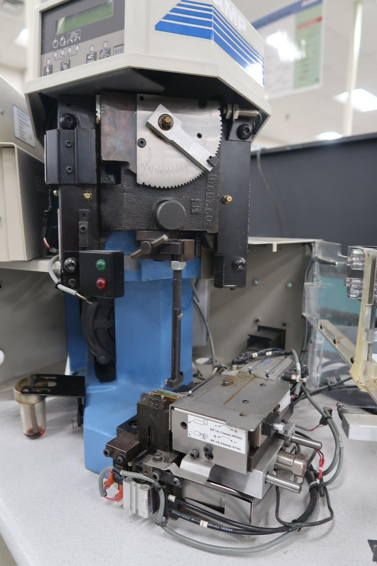 2004 AMP O-Lectric Mod. G Terminating Crimping Machine Digital Control s/n 523482 (SOLD AS-IS - NO - Image 4 of 15