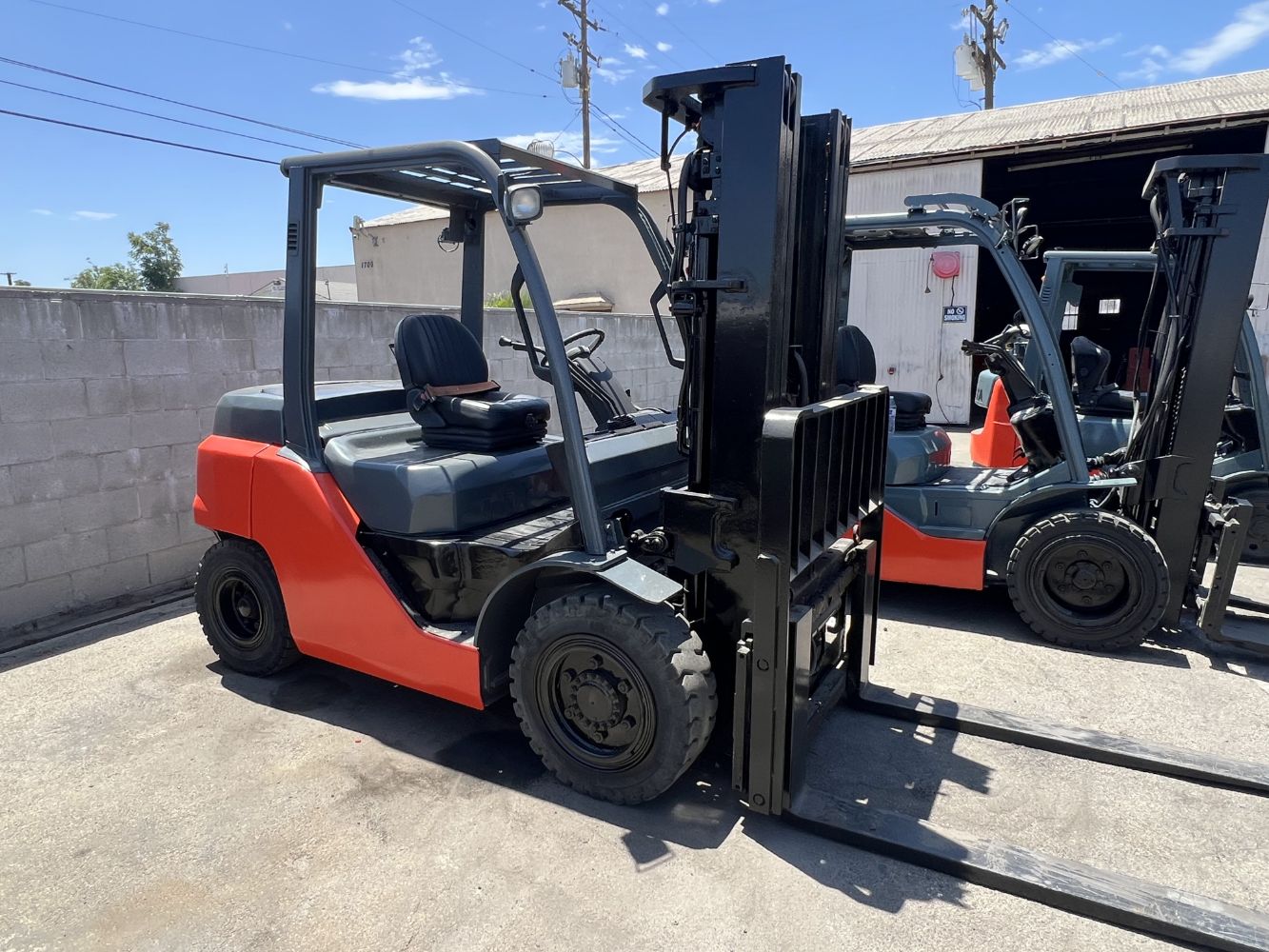 Industrial "YELLOW IRON" Heavy Equipment & Forklift Auction