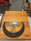 9-12 scherr Tumisco Large Micromter With Standards