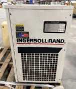 DESCRIPTION REFRIGERATED COMPRESSED AIR DRYER WITH SELF-CONTAINED REFRIGERATION SYSTEM. INCLUDES COM
