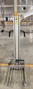 DESCRIPTION HOVMAND ELECTRIC BATTERY-POWERED MATERIAL LIFT WITH ADJUSTABLE LOAD PLATFORM, PUSH HANDL